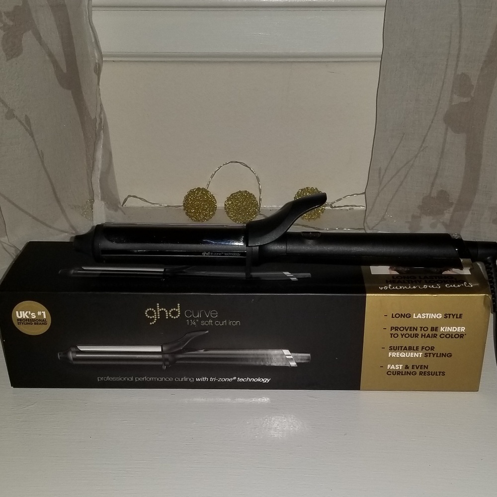GHD curve 1 1/4" soft curl iron
